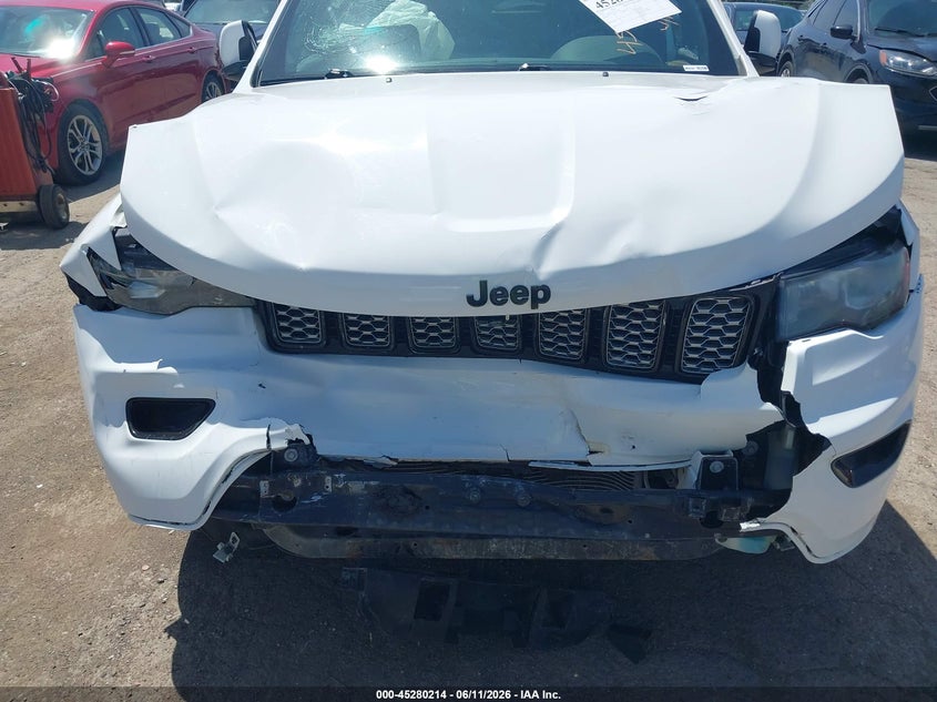 2017 Jeep Grand cherokee VIN 1C4RJFAG8HC927079 IAAI salvage auction — FRONT END, Clear (Michigan), sold $2,050 on 2026-07-09 (photo 6)