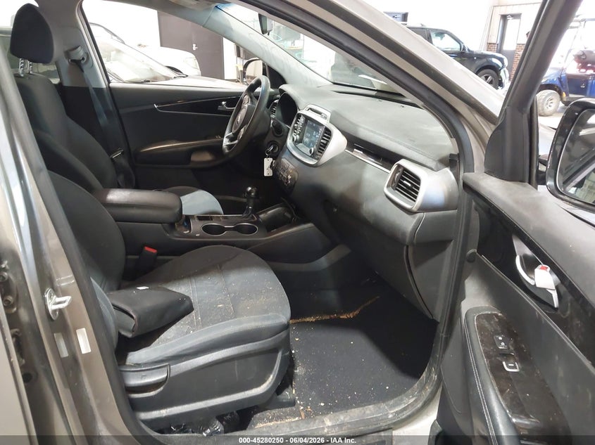 2018 Kia Sorento VIN 5XYPG4A32JG408831 IAAI salvage auction — RIGHT REAR, Salvage Title, sold $2,250 on 2026-07-16 (photo 5)