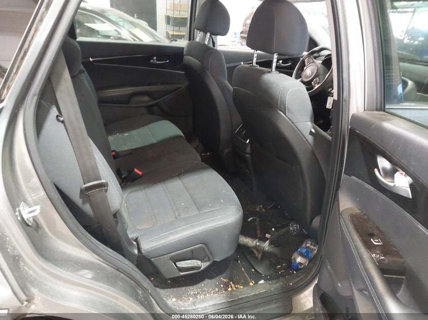2018 Kia Sorento VIN 5XYPG4A32JG408831 IAAI salvage auction — RIGHT REAR, Salvage Title, sold $2,250 on 2026-07-16 (photo 8)