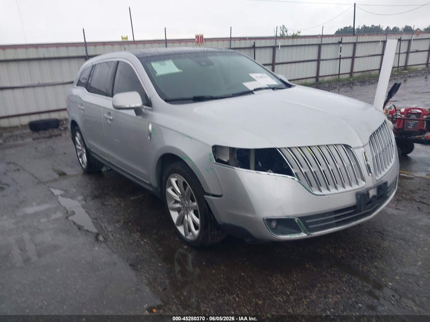 2010 Lincoln Mkt VIN 2LMHJ5FR6ABJ15513 IAAI salvage auction — LEFT & RIGHT, Original (Texas), sold $325 on 2026-07-08 (photo 1)