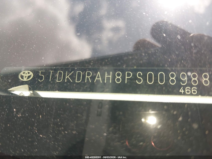 2023 Toyota Highlander VIN 5TDKDRAH8PS008988 IAAI salvage auction — SIDE, Salvage (Texas), sold $11,900 on 2026-07-22 (photo 9)