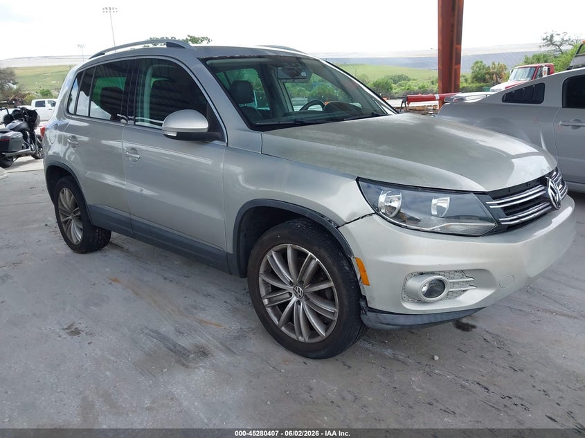 2012 Volkswagen Tiguan VIN WVGAV7AX6CW519934 IAAI salvage auction — NORMAL WEAR, Clear (Florida), sold $475 on 2026-07-07 (photo 1)