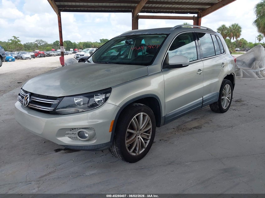 2012 Volkswagen Tiguan VIN WVGAV7AX6CW519934 IAAI salvage auction — NORMAL WEAR, Clear (Florida), sold $475 on 2026-07-07 (photo 2)