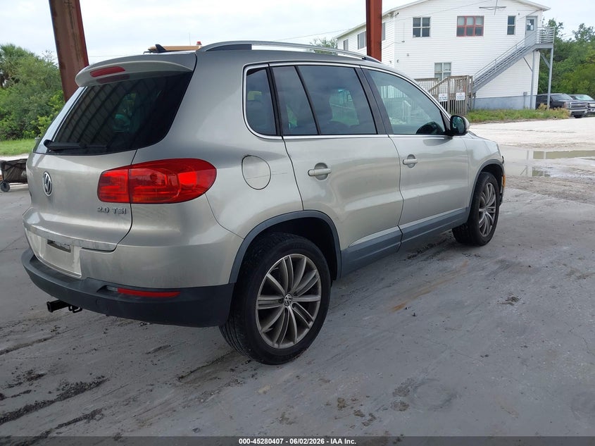 2012 Volkswagen Tiguan VIN WVGAV7AX6CW519934 IAAI salvage auction — NORMAL WEAR, Clear (Florida), sold $475 on 2026-07-07 (photo 4)