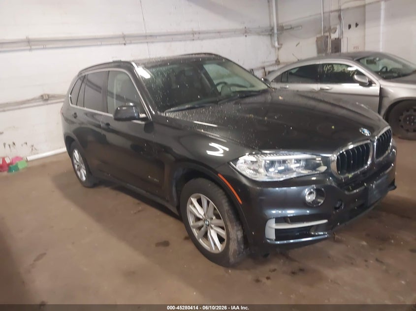 2014 BMW X5 VIN 5UXKR0C56E0H23401 IAAI salvage auction — NORMAL WEAR, Salvage Title, sold $2,350 on 2026-07-22 (photo 1)