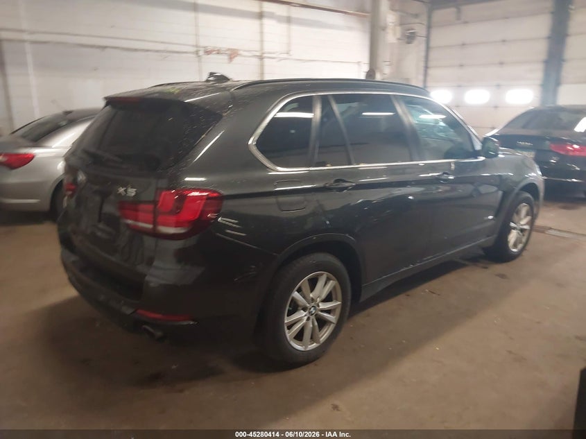 2014 BMW X5 VIN 5UXKR0C56E0H23401 IAAI salvage auction — NORMAL WEAR, Salvage Title, sold $2,350 on 2026-07-22 (photo 4)