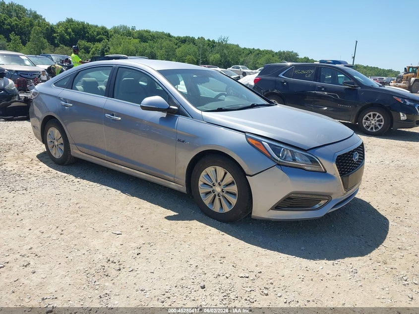 2016 Hyundai Sonata VIN KMHE24L10GA022026 IAAI salvage auction — NORMAL WEAR, Salvage Title, sold $350 on 2026-07-22 (photo 1)