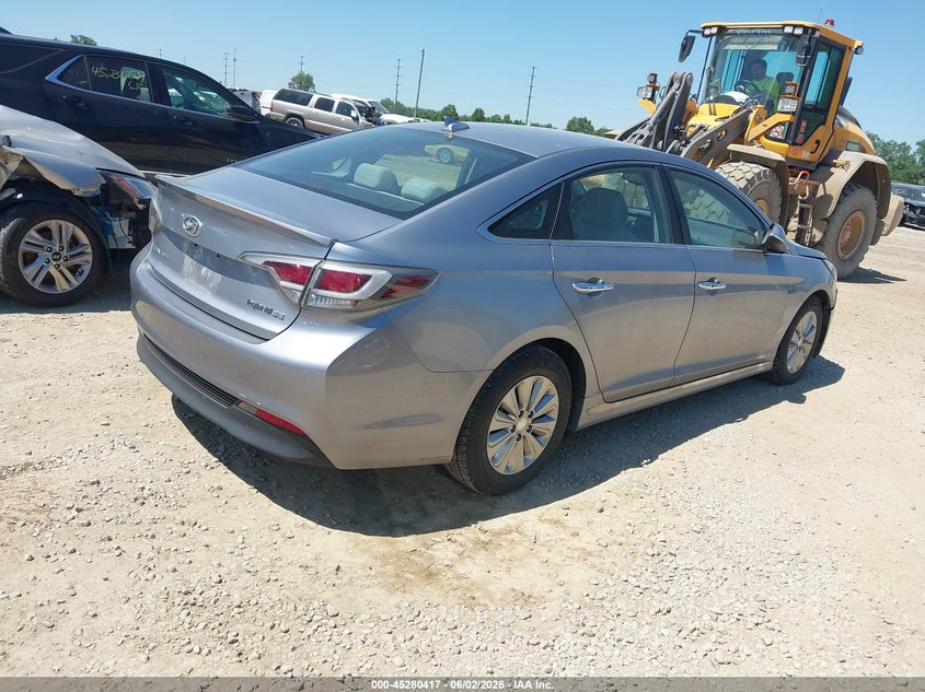 2016 Hyundai Sonata VIN KMHE24L10GA022026 IAAI salvage auction — NORMAL WEAR, Salvage Title, sold $350 on 2026-07-22 (photo 4)