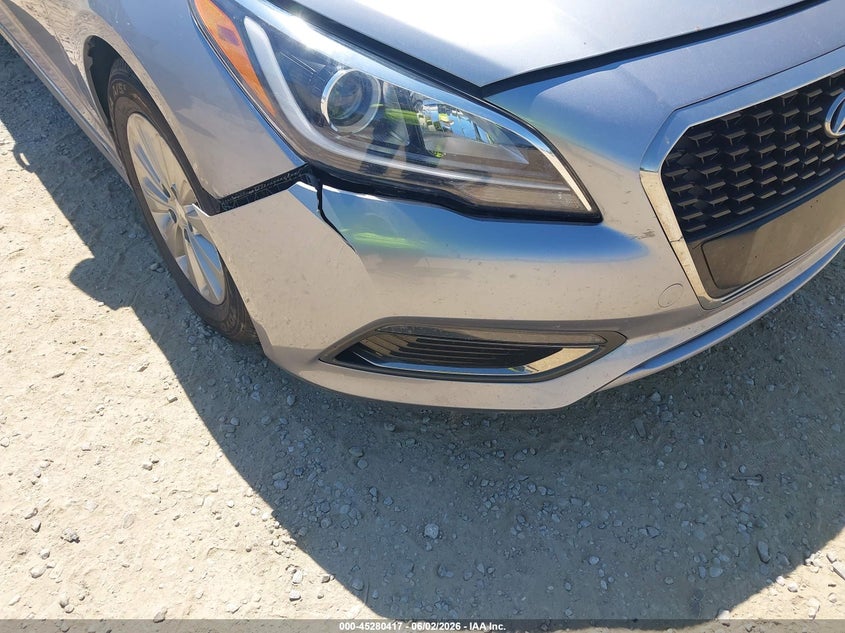 2016 Hyundai Sonata VIN KMHE24L10GA022026 IAAI salvage auction — NORMAL WEAR, Salvage Title, sold $350 on 2026-07-22 (photo 6)