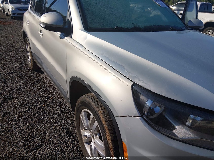 2013 Volkswagen Tiguan VIN WVGAV7AX2DW520922 IAAI salvage auction — LEFT FRONT, Salvage (South Carolina), sold $600 on 2026-08-01 (photo 6)