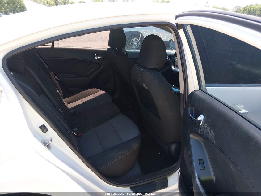 2014 Kia Forte VIN KNAFX4A81E5114193 IAAI salvage auction — NORMAL WEAR, Clear (New Jersey), sold $600 on 2026-07-14 (photo 8)