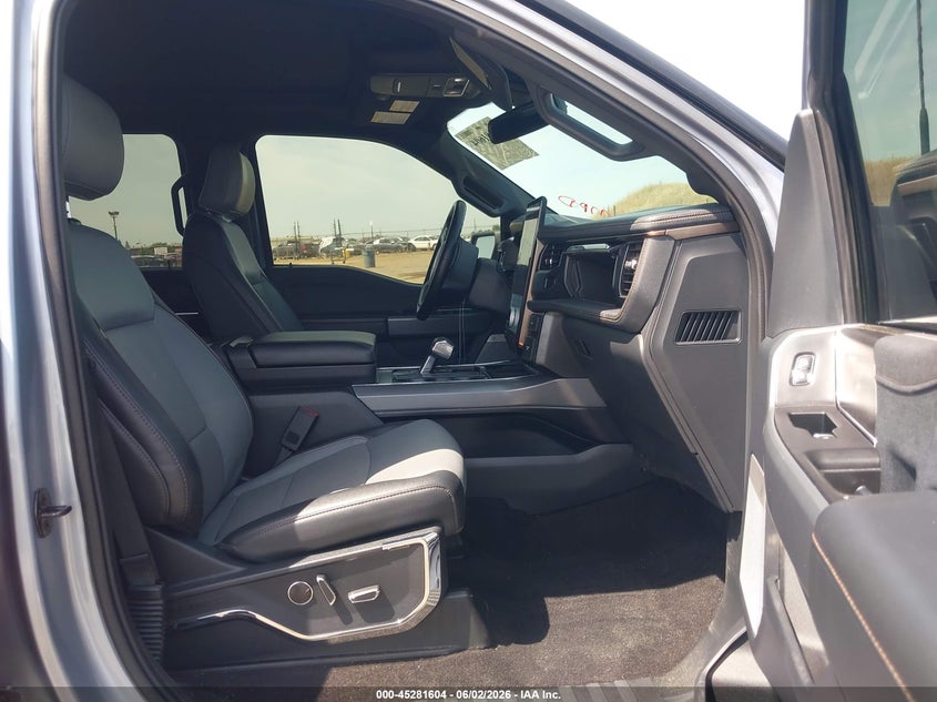 2022 Ford F-150 VIN 1FTVW1EV3NWG13913 IAAI salvage auction — FRONT END, Salvage Title, sold $23,700 on 2026-07-11 (photo 5)