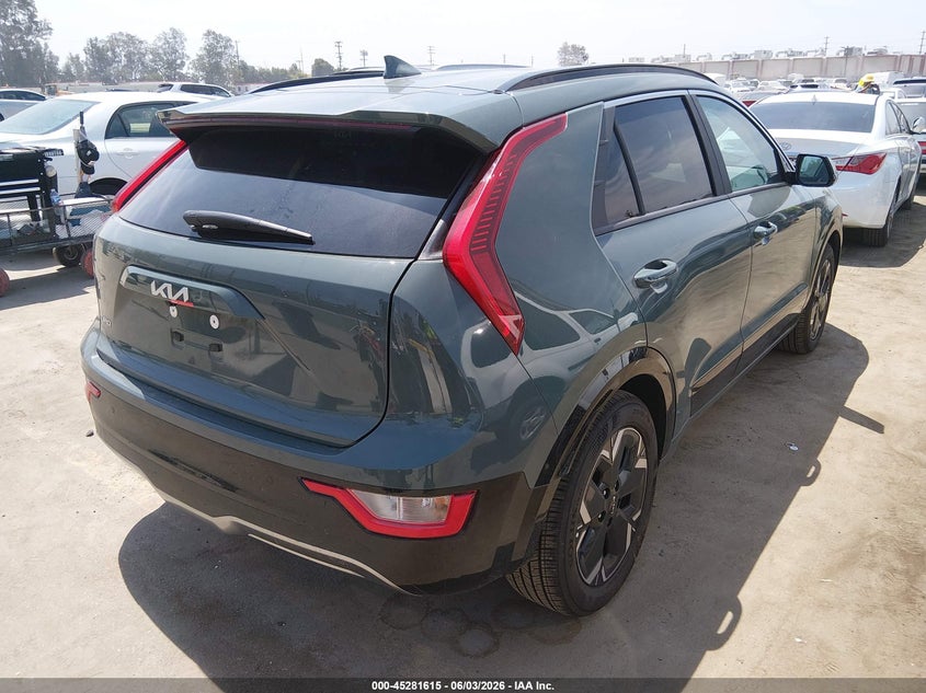2025 Kia Niro VIN KNDCR3L18S5145379 IAAI salvage auction — LEFT REAR, Salvage Title, sold $13,900 on 2026-07-30 (photo 4)