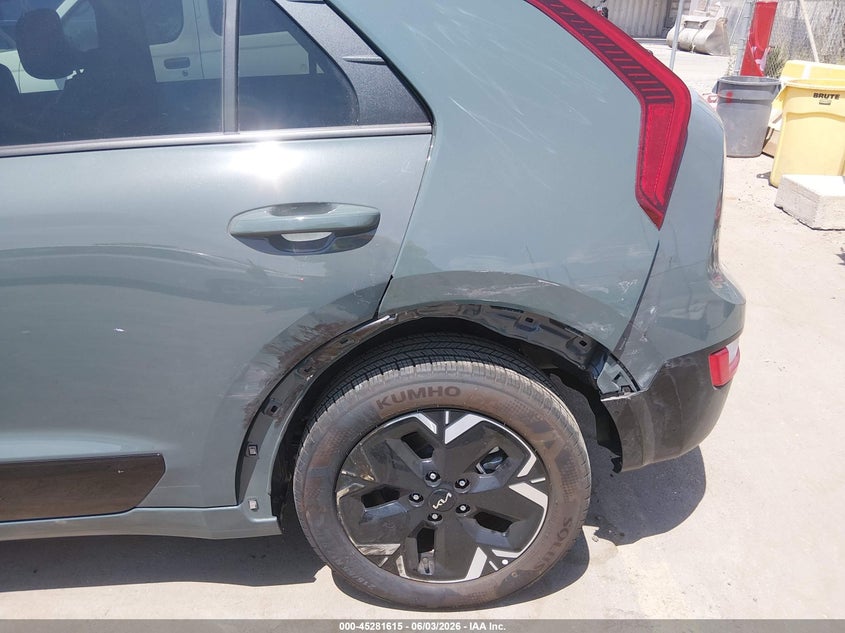 2025 Kia Niro VIN KNDCR3L18S5145379 IAAI salvage auction — LEFT REAR, Salvage Title, sold $13,900 on 2026-07-30 (photo 6)