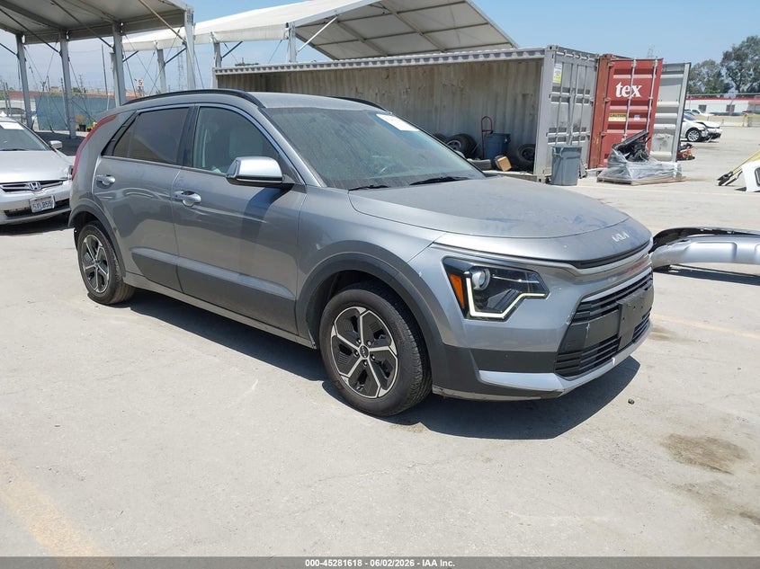 2023 Kia Niro VIN KNDCR3LE9P5057192 IAAI salvage auction — REAR END, Salvage Title, sold $5,100 on 2026-07-29 (photo 1)