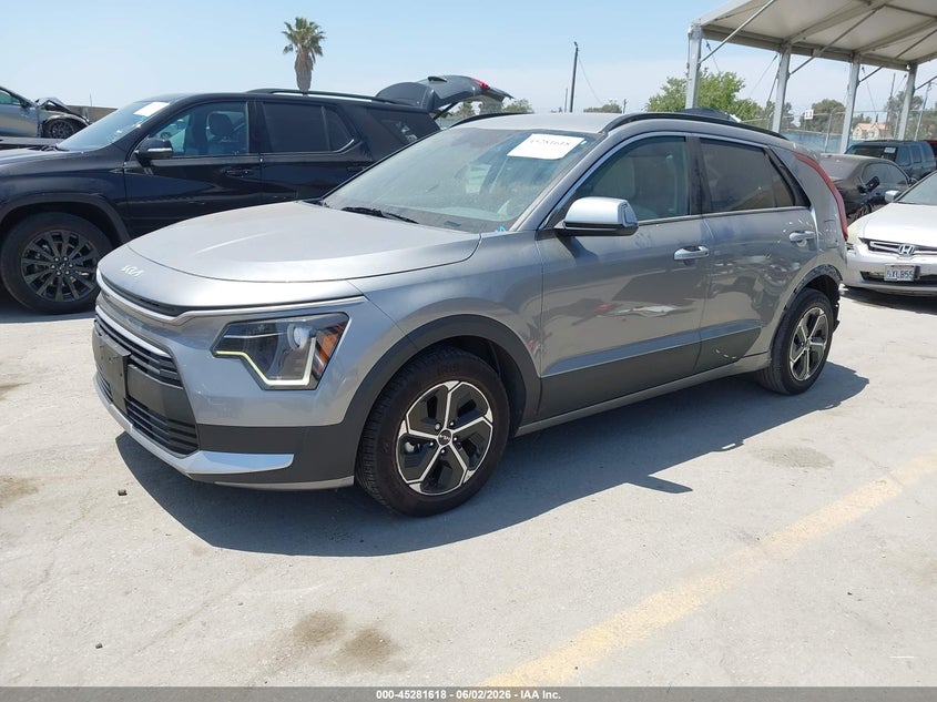 2023 Kia Niro VIN KNDCR3LE9P5057192 IAAI salvage auction — REAR END, Salvage Title, sold $5,100 on 2026-07-29 (photo 2)