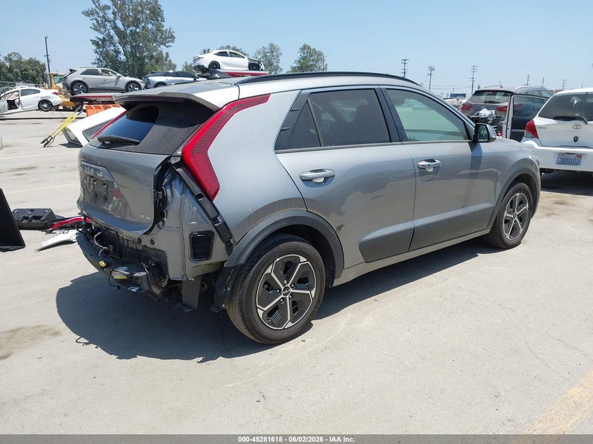 2023 Kia Niro VIN KNDCR3LE9P5057192 IAAI salvage auction — REAR END, Salvage Title, sold $5,100 on 2026-07-29 (photo 4)