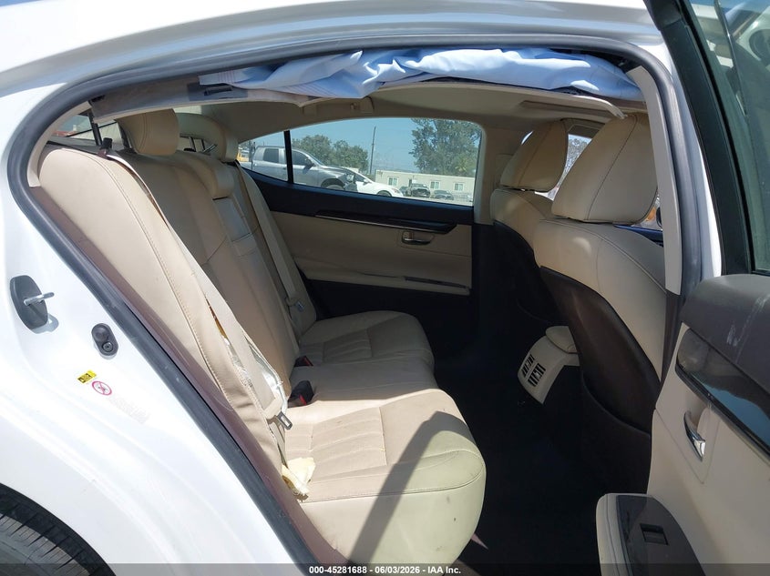 2016 Lexus ES VIN JTHBK1GG7G2233995 IAAI salvage auction — RIGHT SIDE, Salvage Title, sold $3,750 on 2026-07-15 (photo 8)