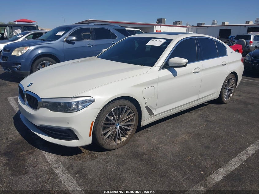 2019 BMW 5er VIN WBAJA9C59KB391859 IAAI salvage auction — UNKNOWN, Salvage Title, sold $5,050 on 2026-07-17 (photo 2)