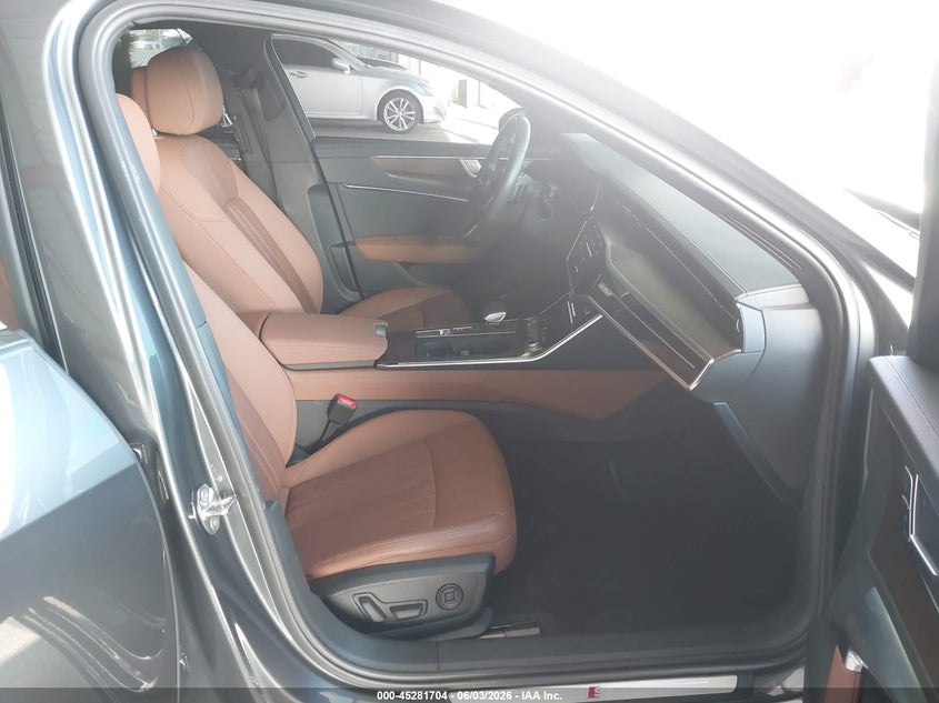 2019 Audi A6 VIN WAUM2AF20KN088318 IAAI salvage auction — RIGHT FRONT, Salvage Title, sold $11,100 on 2026-07-29 (photo 5)