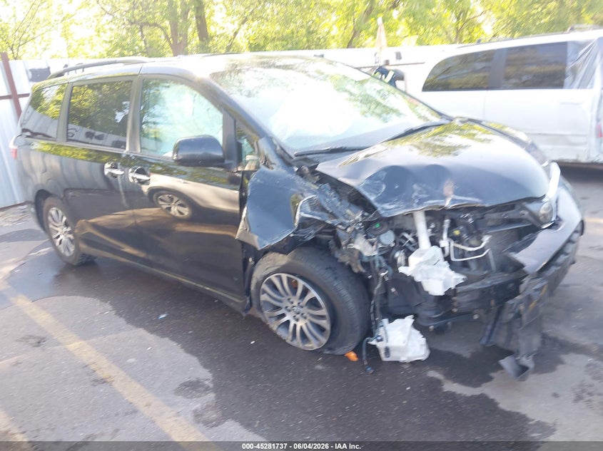 2019 Toyota Sienna VIN 5TDYZ3DC8KS975215 IAAI salvage auction — FRONT END, Salvage Title, sold $1,150 on 2026-07-16 (photo 1)