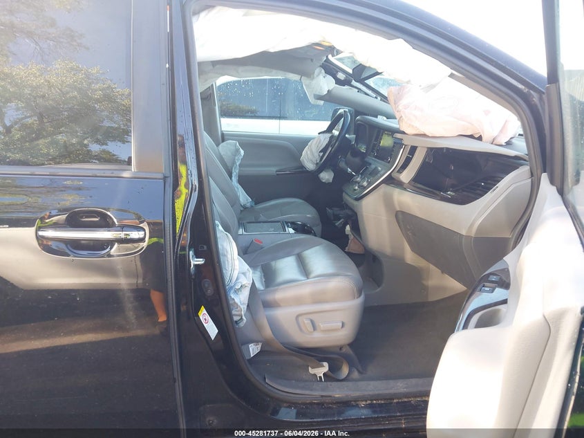 2019 Toyota Sienna VIN 5TDYZ3DC8KS975215 IAAI salvage auction — FRONT END, Salvage Title, sold $1,150 on 2026-07-16 (photo 5)