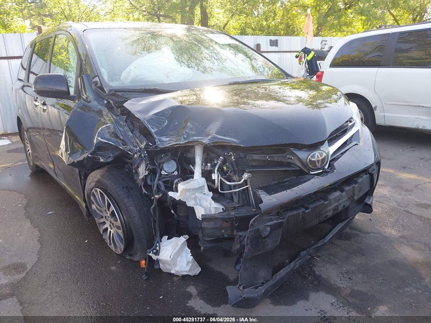 2019 Toyota Sienna VIN 5TDYZ3DC8KS975215 IAAI salvage auction — FRONT END, Salvage Title, sold $1,150 on 2026-07-16 (photo 6)