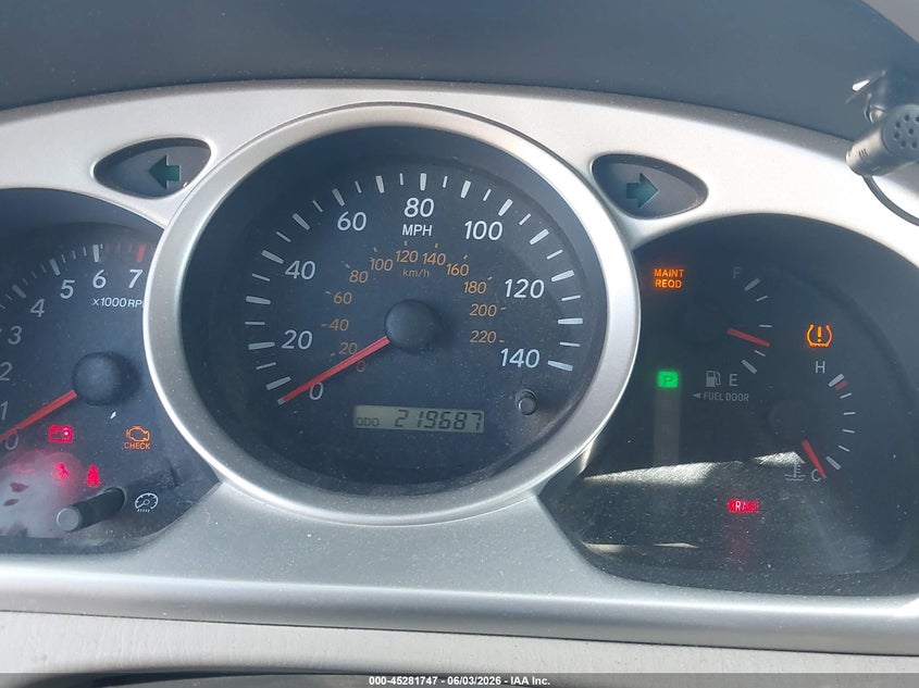 2007 Toyota Highlander VIN JTEGD21A270161025 IAAI salvage auction — NORMAL WEAR, Clear - Dealer Only (California), sold $600 on 2026-07-17 (photo 7)