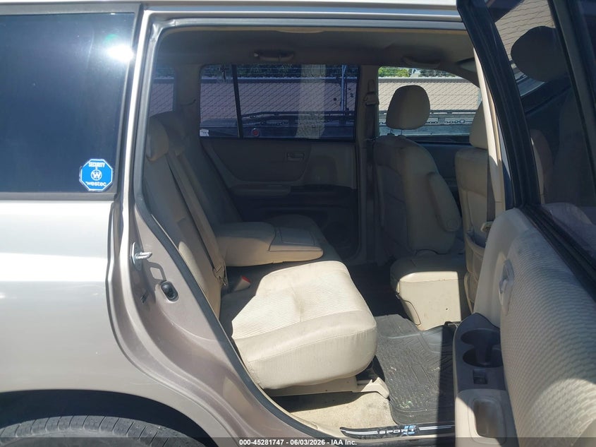 2007 Toyota Highlander VIN JTEGD21A270161025 IAAI salvage auction — NORMAL WEAR, Clear - Dealer Only (California), sold $600 on 2026-07-17 (photo 8)
