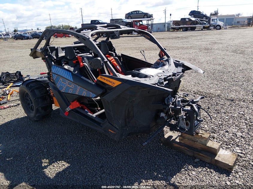 2025 Can-am/ brp Maverick VIN 3JBVGAY2XSE000288 IAAI salvage auction — ROLLOVER, Salvage (Oregon), sold $7,000 on 2026-08-10 (photo 1)