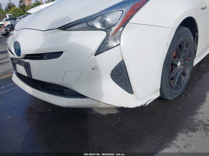 2017 Toyota Prius VIN JTDKBRFU4H3566450 IAAI salvage auction — NORMAL WEAR, Salvage Title, sold $3,850 on 2026-07-13 (photo 6)