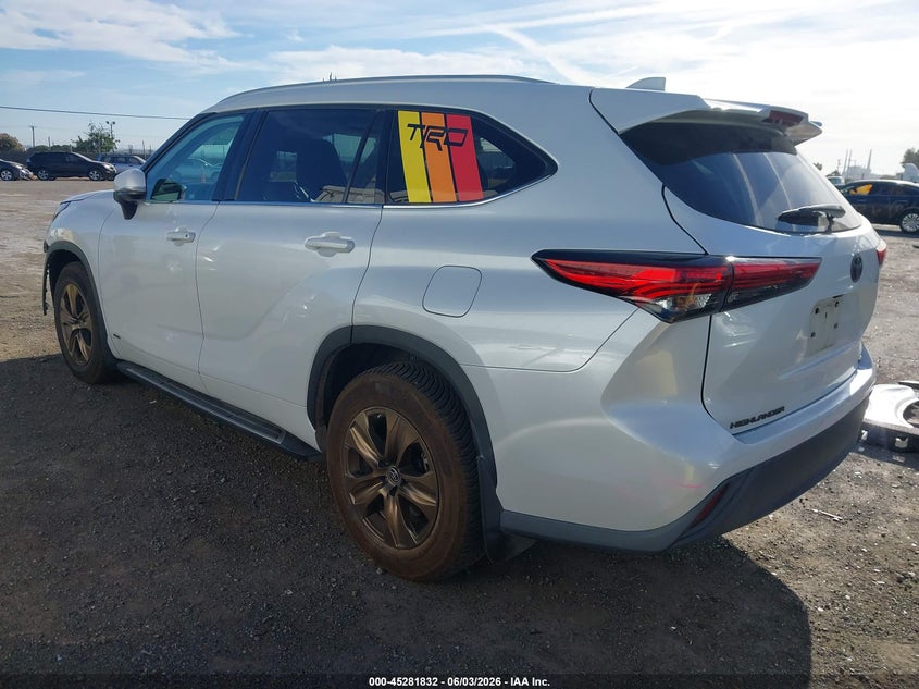 2022 Toyota Highlander VIN 5TDABRCH1NS554009 IAAI salvage auction — FRONT END, Salvage Title, sold $13,400 on 2026-07-09 (photo 3)
