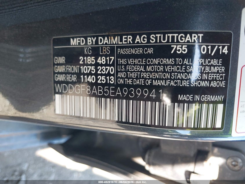 2014 Mercedes-benz C-klasse VIN WDDGF8AB5EA939941 IAAI salvage auction — LEFT REAR, Salvage Title, sold $1,300 on 2026-07-28 (photo 9)