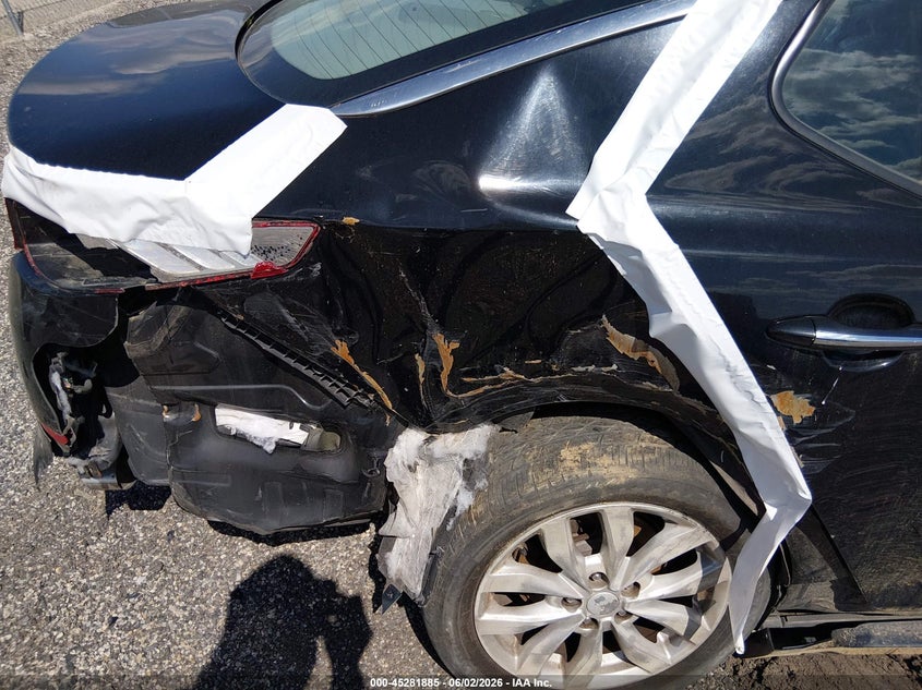 2015 Kia Optima VIN 5XXGN4A77FG433759 IAAI salvage auction — NORMAL WEAR, Clear (Delaware), sold $600 on 2026-07-13 (photo 6)