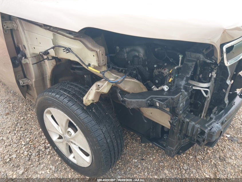 2016 Kia Soul VIN KNDJN2A20G7267397 IAAI salvage auction — FRONT END, Salvage Title, sold $675 on 2026-07-11 (photo 6)