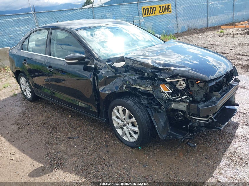 2013 Volkswagen Jetta VIN 3VWDP7AJ6DM308092 IAAI salvage auction — RIGHT FRONT, Salvage Title, sold $200 on 2026-07-22 (photo 1)