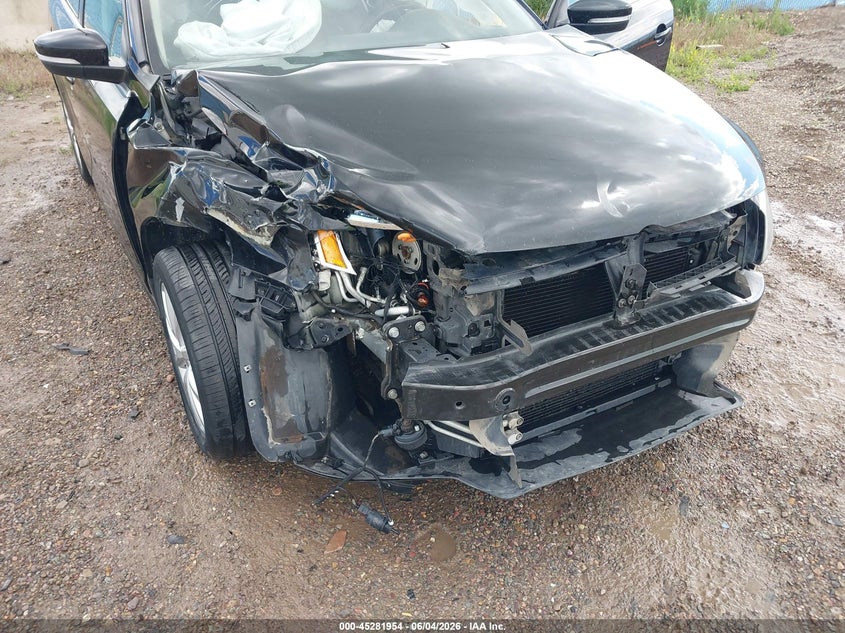 2013 Volkswagen Jetta VIN 3VWDP7AJ6DM308092 IAAI salvage auction — RIGHT FRONT, Salvage Title, sold $200 on 2026-07-22 (photo 6)