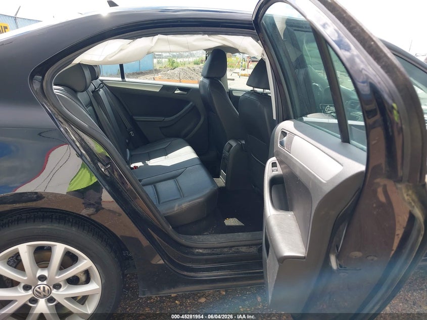 2013 Volkswagen Jetta VIN 3VWDP7AJ6DM308092 IAAI salvage auction — RIGHT FRONT, Salvage Title, sold $200 on 2026-07-22 (photo 8)