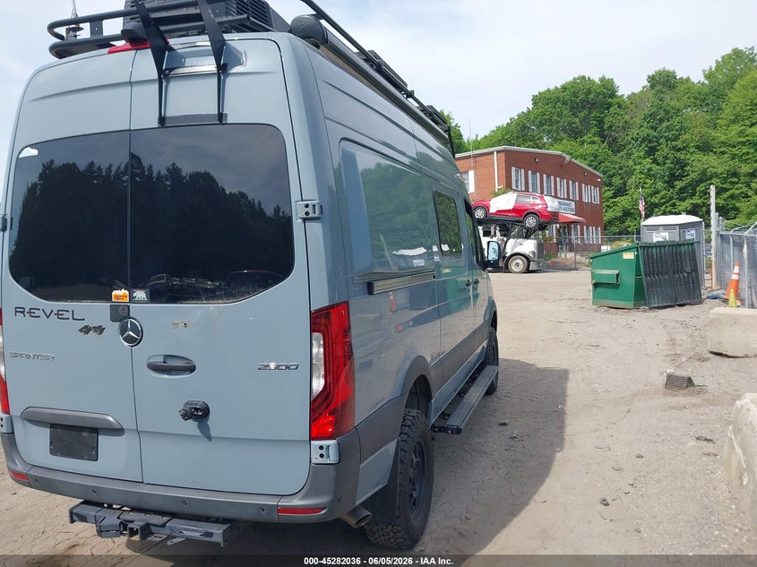 2020 Mercedes-benz Sprinter VIN W1W4EBVY0LP307133 IAAI salvage auction — SIDE, Salvage Title, sold $27,250 on 2026-07-21 (photo 4)
