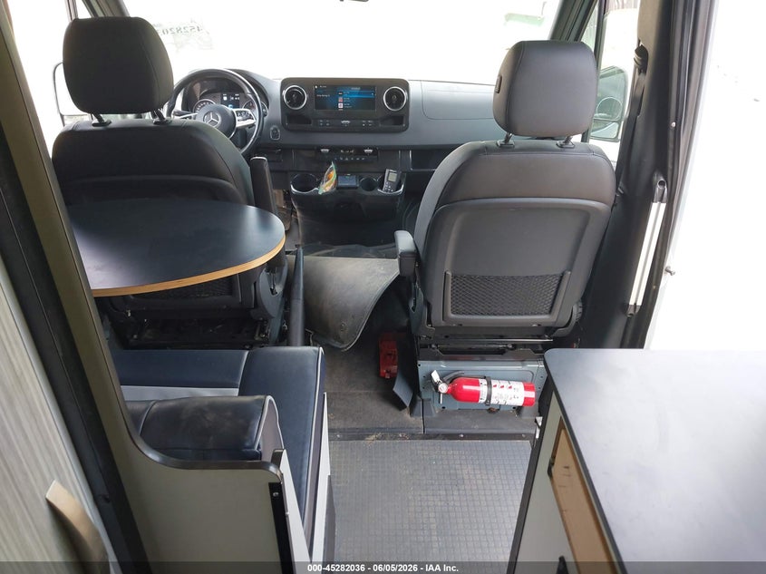 2020 Mercedes-benz Sprinter VIN W1W4EBVY0LP307133 IAAI salvage auction — SIDE, Salvage Title, sold $27,250 on 2026-07-21 (photo 8)