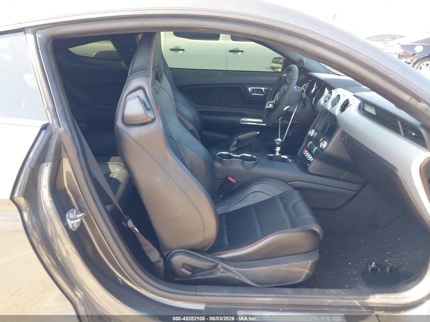 2017 Ford Mustang VIN 1FA6P8CF8H5310003 IAAI salvage auction — RIGHT FRONT, Salvage Title, sold $10,800 on 2026-08-20 (photo 5)