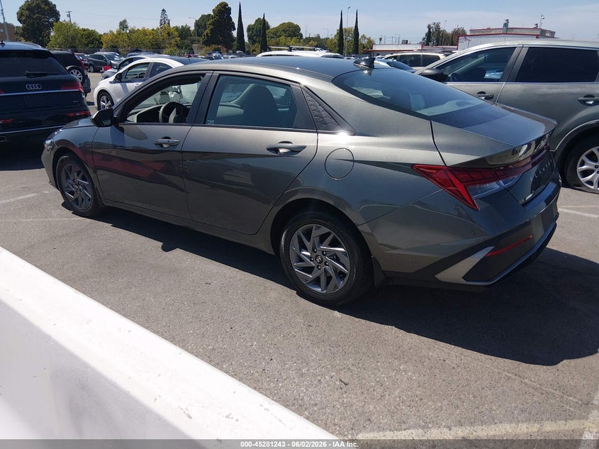 2025 Hyundai Elantra VIN KMHLM4DJ5SU137356 IAAI salvage auction — RIGHT SIDE, Salvage Title, sold $6,250 on 2026-07-06 (photo 3)