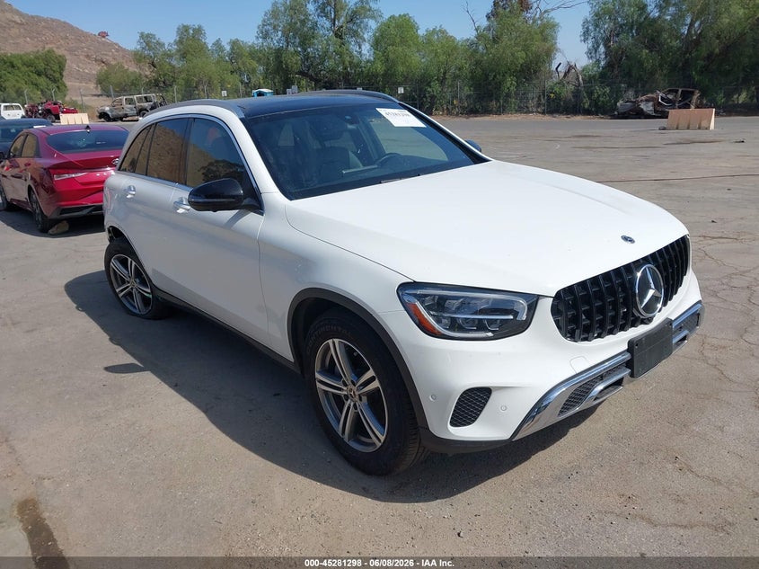 2021 Mercedes-benz Glc VIN W1N0G8DB7MF930964 IAAI salvage auction — TRANSMISSION, Salvage Title, sold $10,200 on 2026-07-17 (photo 1)