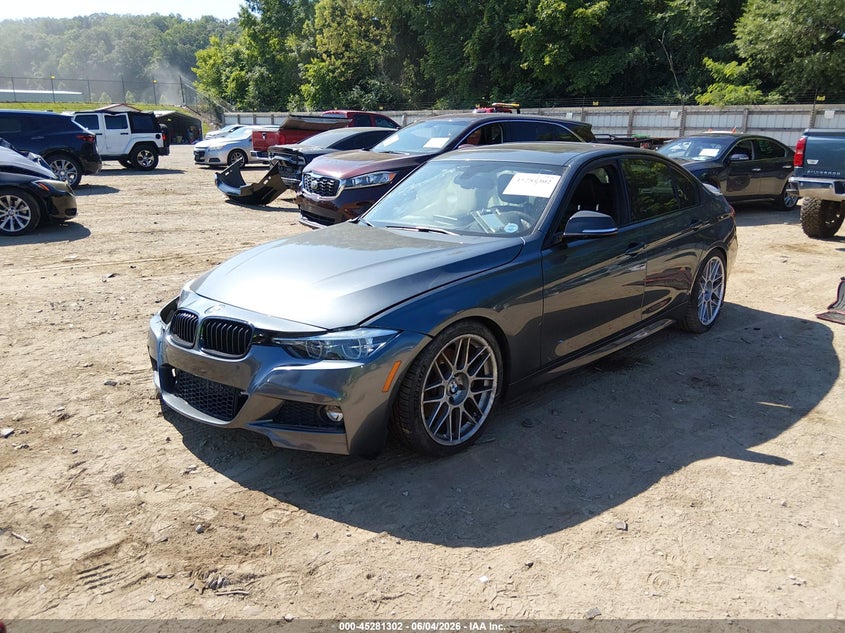 2017 BMW 3er VIN WBA8B7G31HNU38298 IAAI salvage auction — SIDE, Salvage Title, sold $1,650 on 2026-07-29 (photo 2)