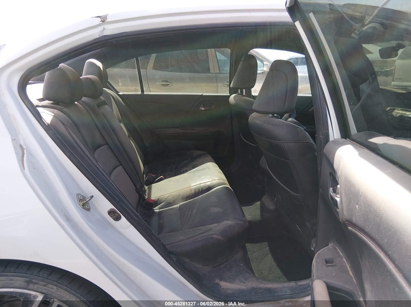 2017 Honda Accord VIN 1HGCR2F18HA007526 IAAI salvage auction — FRONT & REAR, Salvage Title, sold $1,650 on 2026-07-24 (photo 8)
