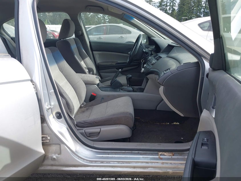 2008 Honda Accord VIN JHMCP26328C033189 IAAI salvage auction — NORMAL WEAR, Clear (Washington), sold $975 on 2026-07-15 (photo 5)