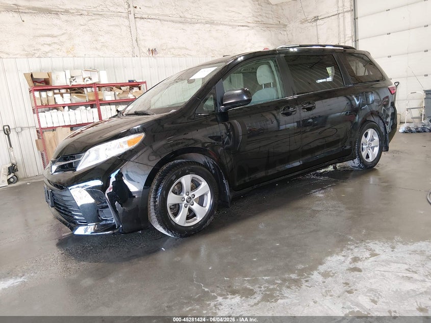 2020 Toyota Sienna VIN 5TDKZ3DC3LS052132 IAAI salvage auction — REAR END, Salvage Title, sold $3,800 on 2026-07-24 (photo 2)