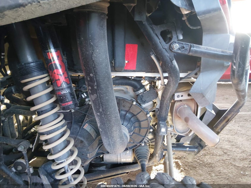 2022 Polaris Rzr VIN 3NSMAD925NF348071 IAAI salvage auction — LEFT & RIGHT, Salvage Title, sold $9,000 on 2026-07-28 (photo 9)