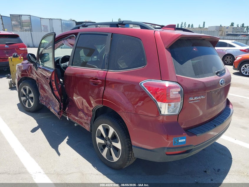 2018 Subaru Forester VIN JF2SJAGC5JH589501 IAAI salvage auction — SIDE, Salvage Title, sold $1,700 on 2026-07-21 (photo 3)