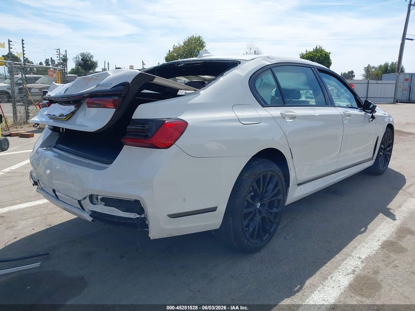 2022 BMW 7er VIN WBA7T2C06NCJ08509 IAAI salvage auction — ROLLOVER, Salvage Title, sold $9,600 on 2026-07-28 (photo 4)